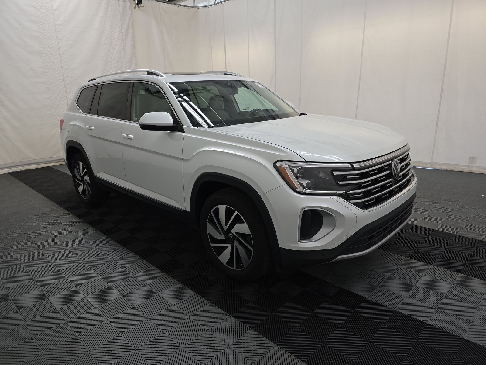 2025 Volkswagen Atlas 2.0T SEL AWD