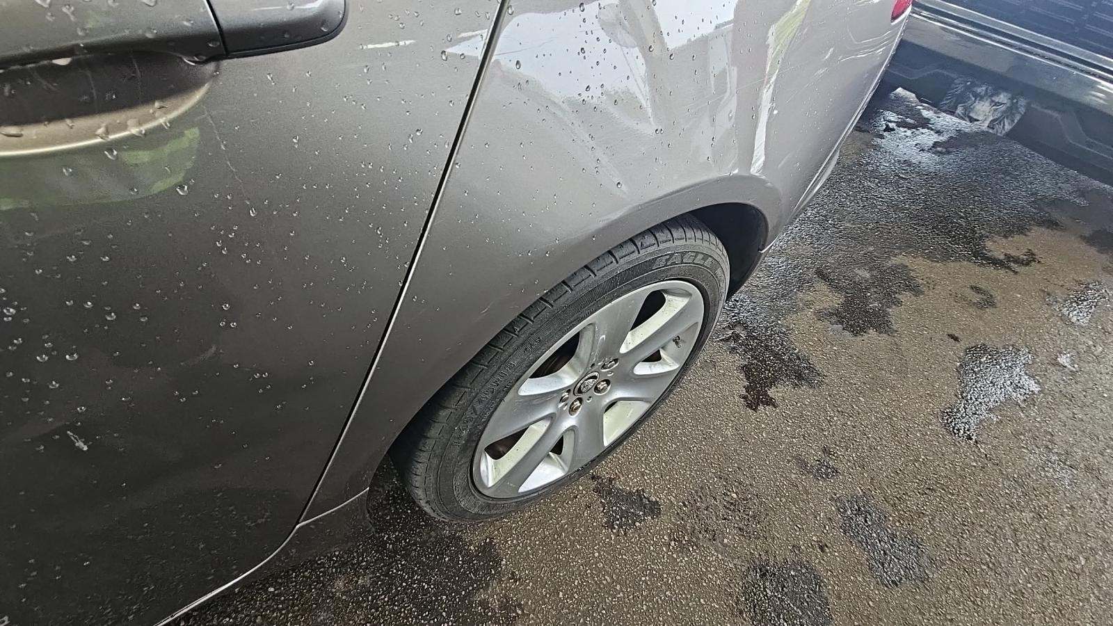 2010 Jaguar XF Luxury RWD