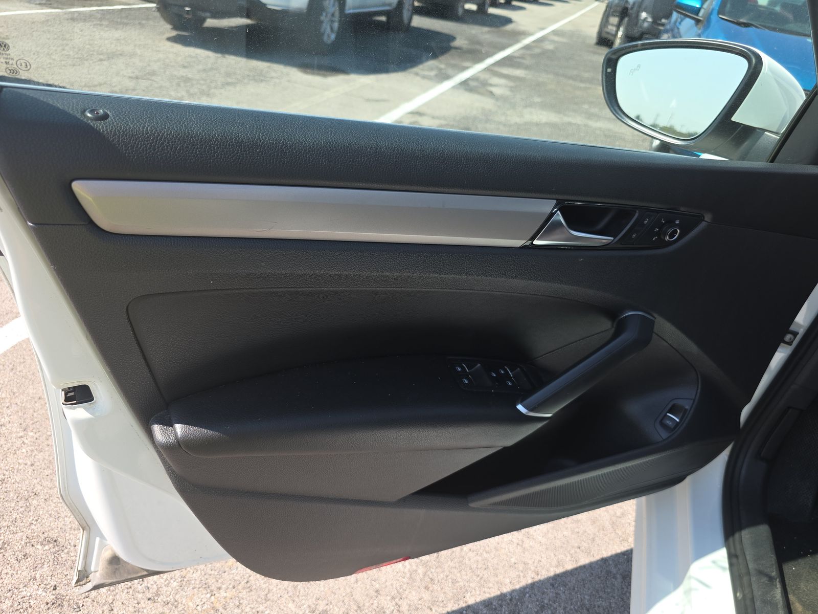 2022 Volkswagen Passat 2.0T SE FWD