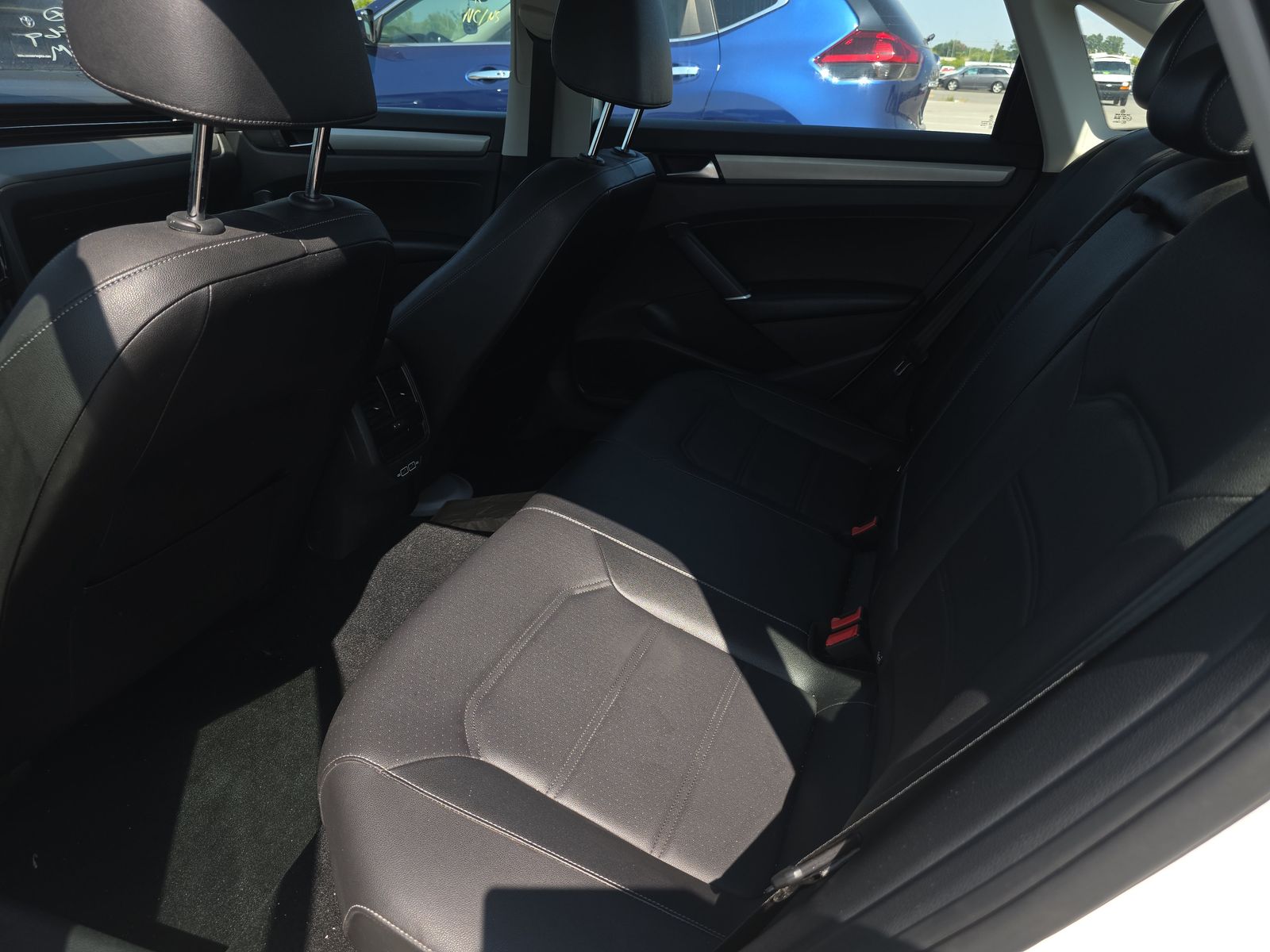 2022 Volkswagen Passat 2.0T SE FWD