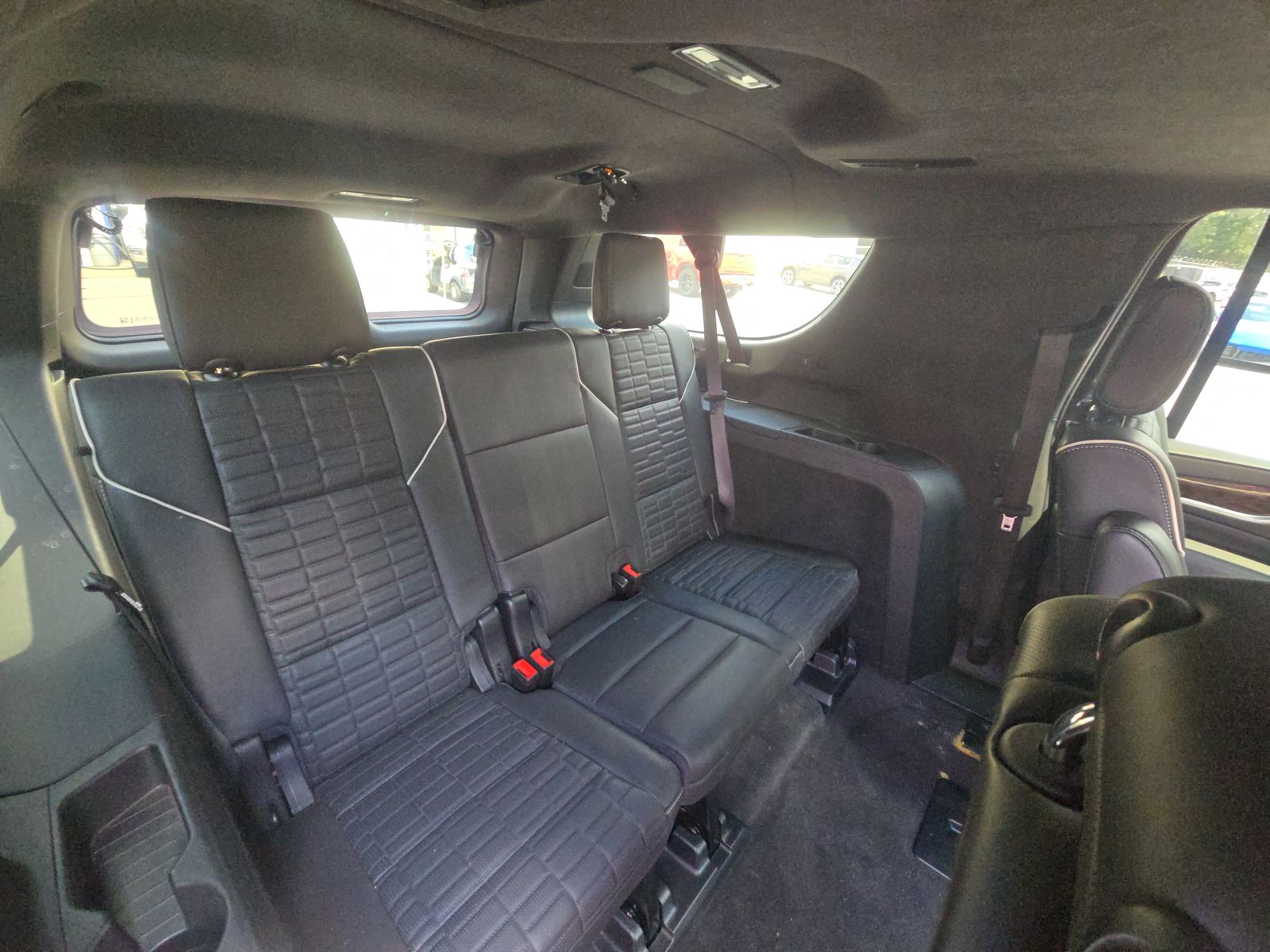 2023 Cadillac Escalade ESV Premium Luxury Platinum AWD