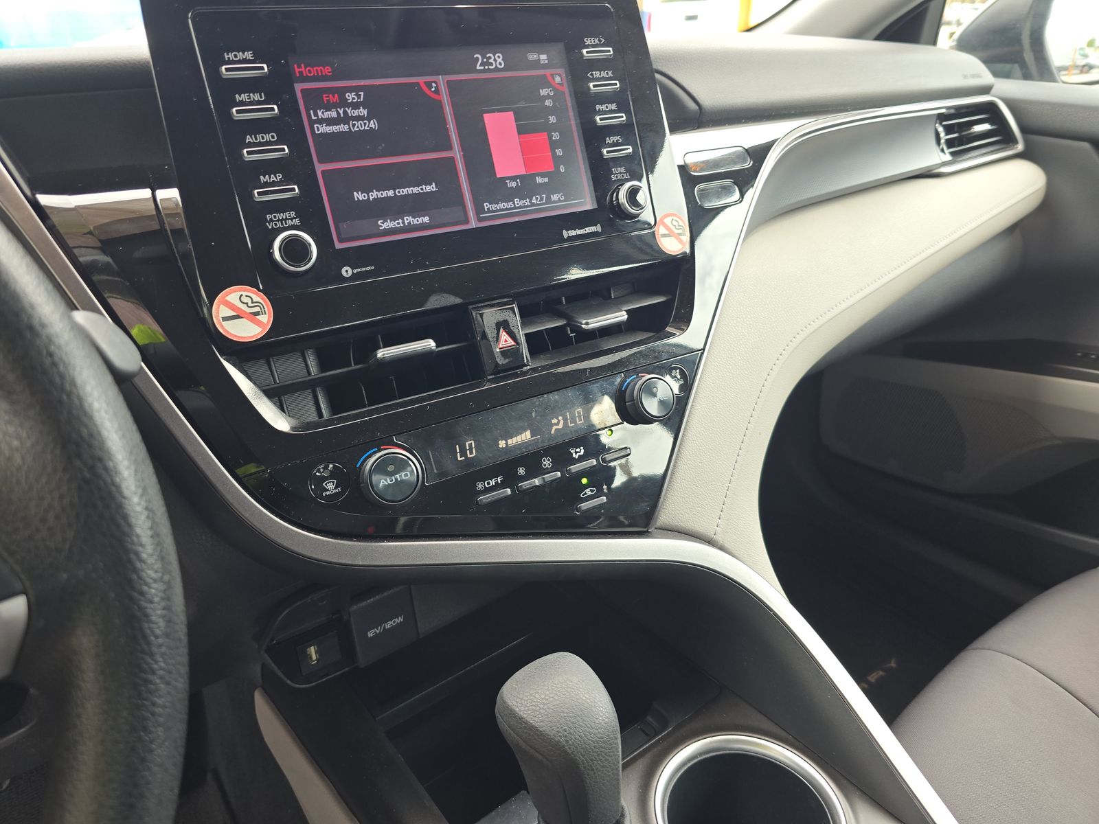 2024 Toyota Camry LE FWD