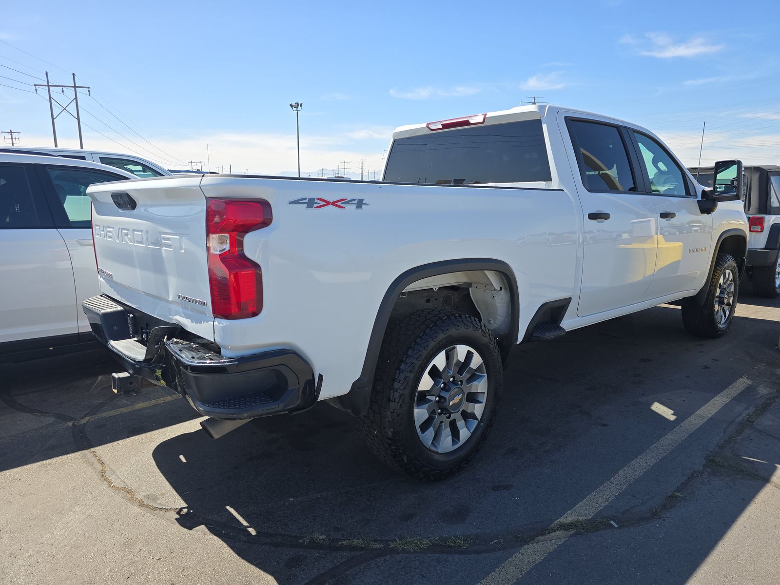 2022 Chevrolet Silverado 2500HD Custom AWD