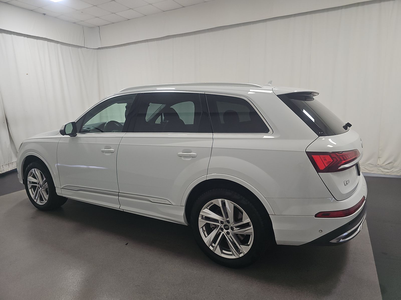 2023 Audi Q7 Premium Plus AWD
