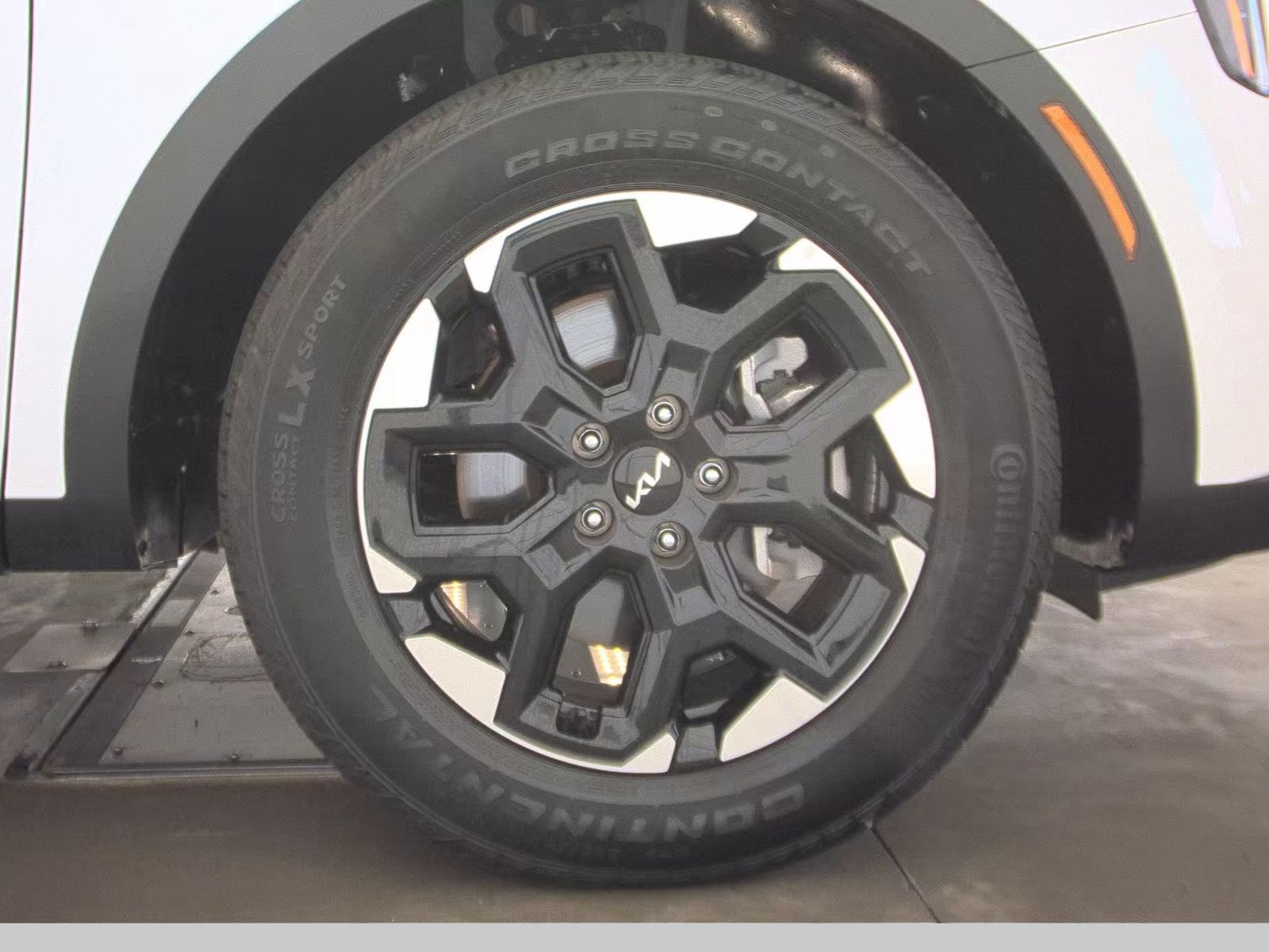 2025 Kia Sorento S FWD