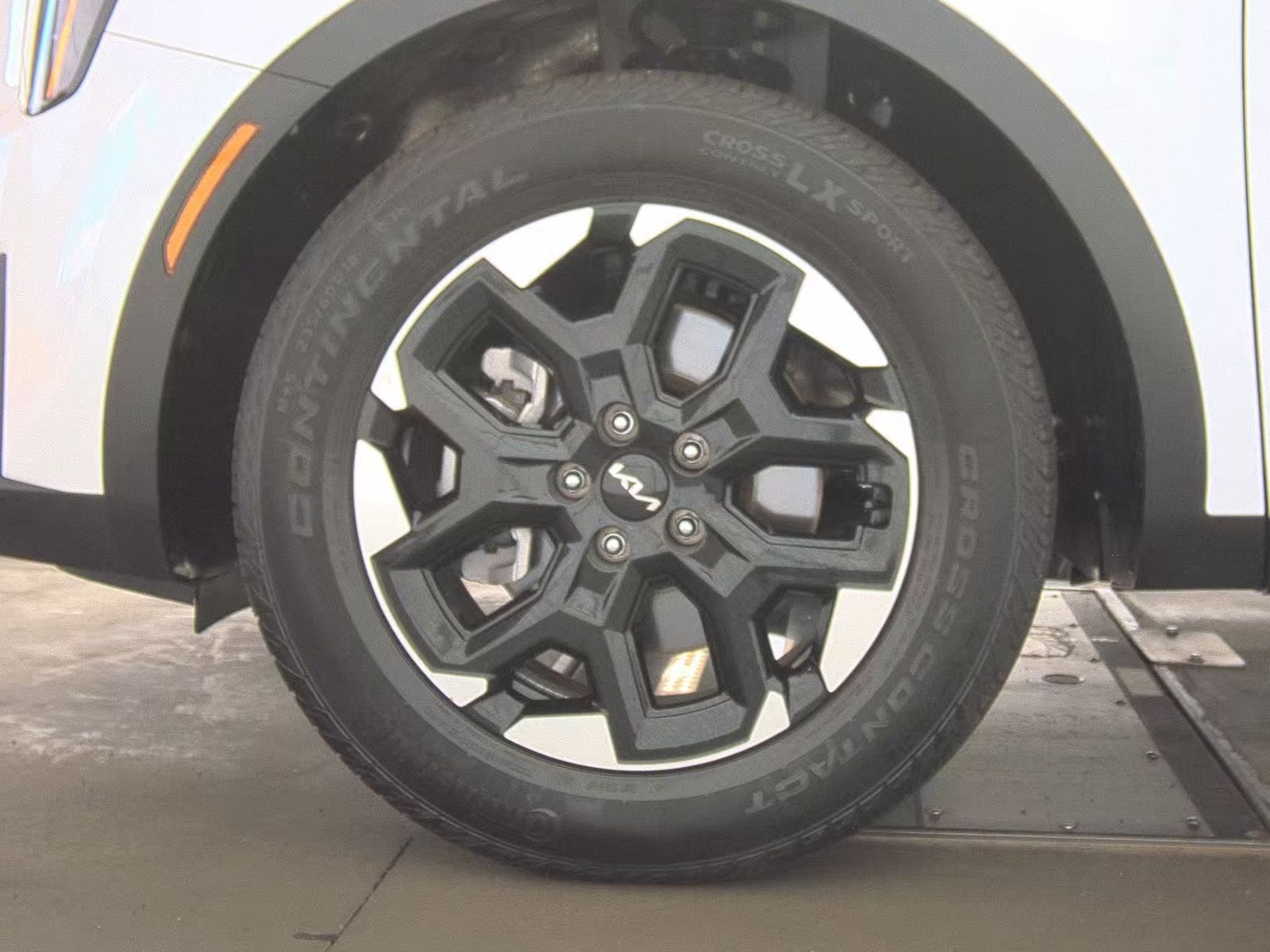 2025 Kia Sorento S FWD