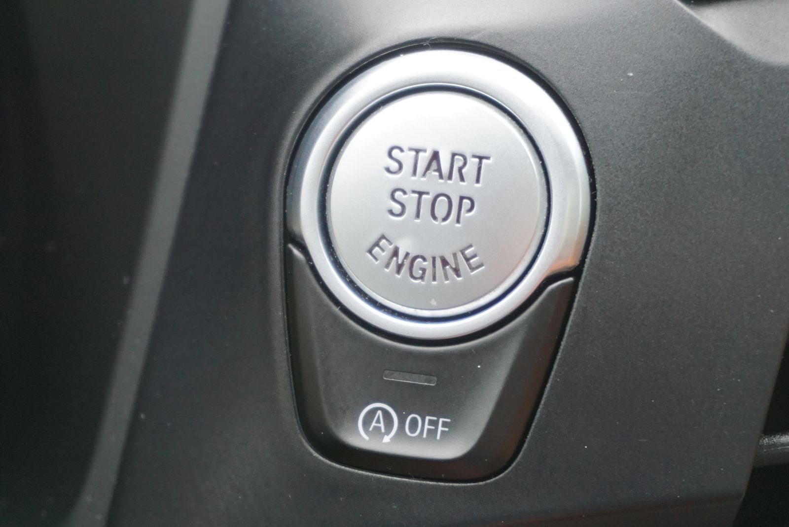 2020 BMW X4 xDrive30i AWD