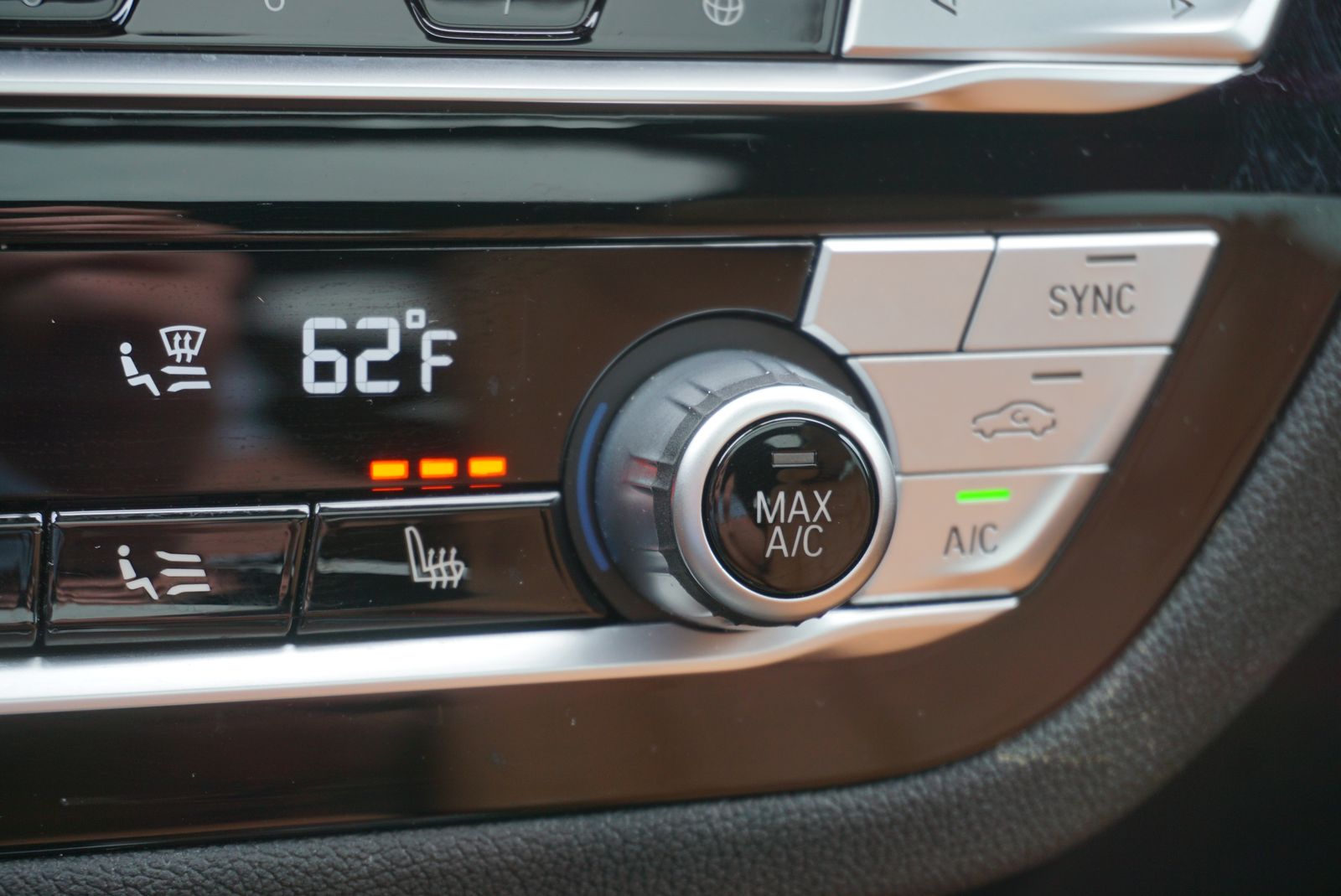 2020 BMW X4 xDrive30i AWD