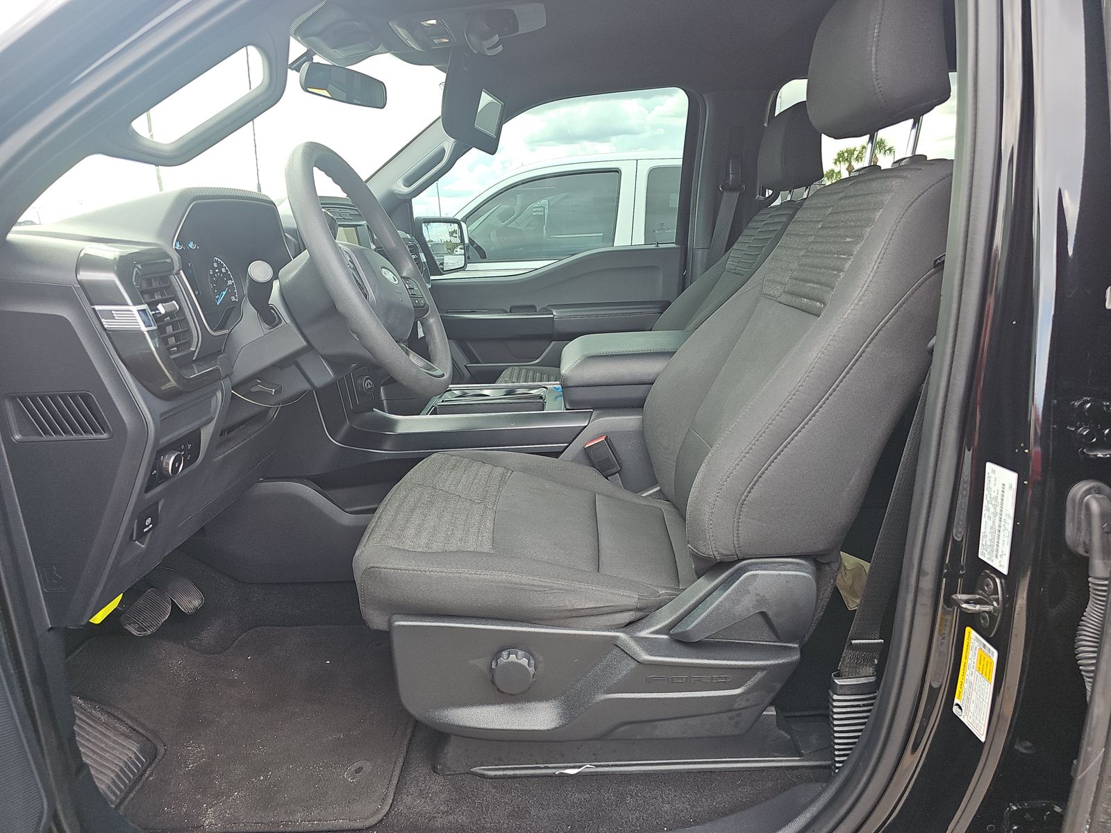 2023 Ford F-150 XL RWD