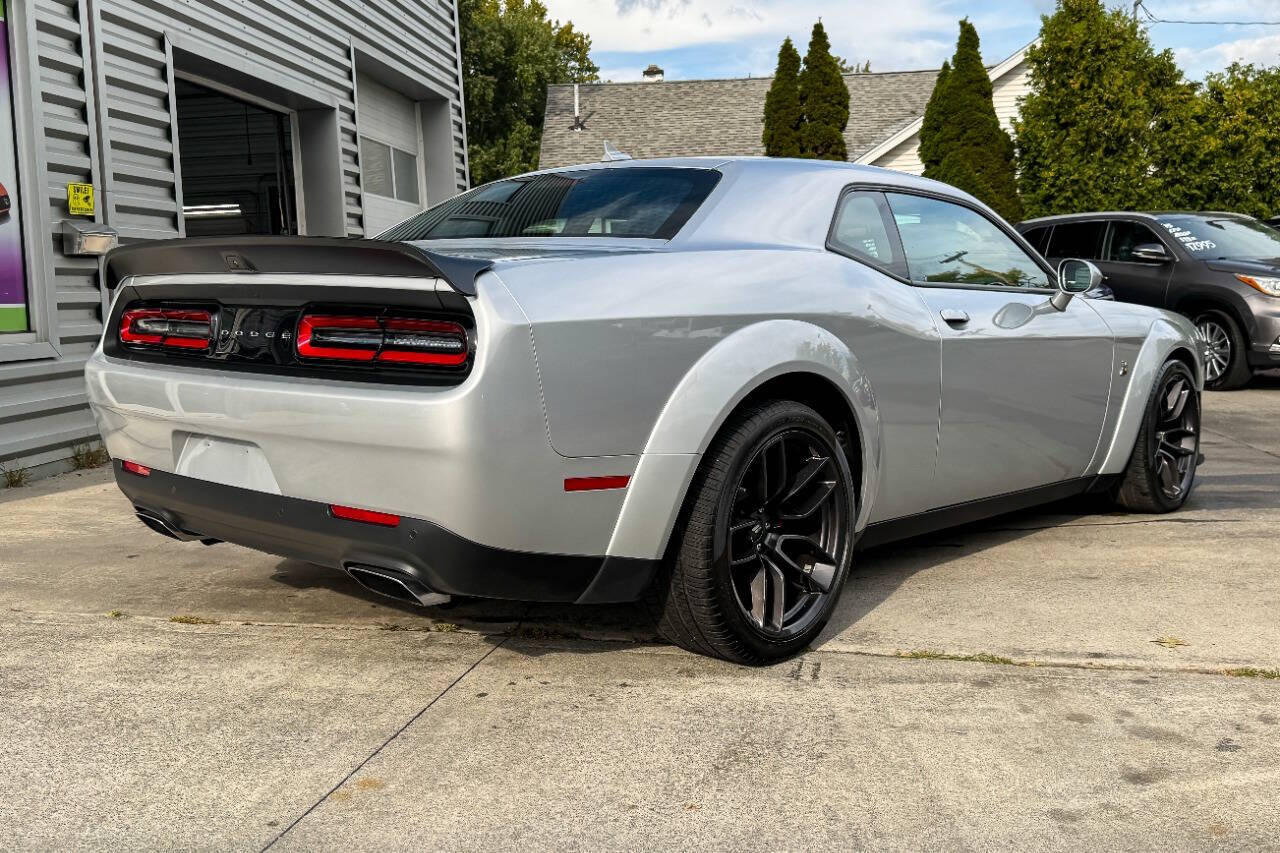 2022 Dodge Challenger R/T Scat Pack Widebody RWD