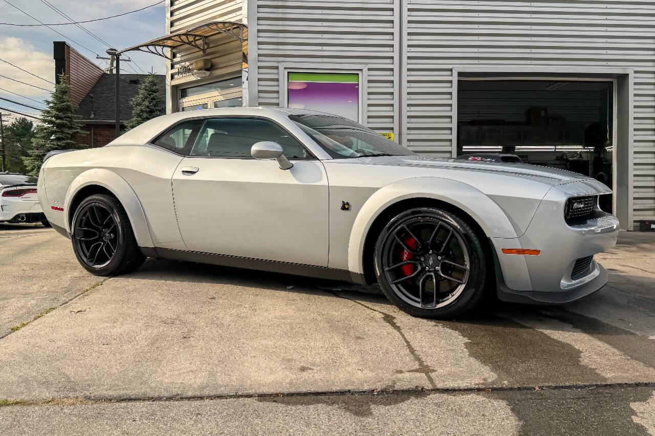 2022 Dodge Challenger R/T Scat Pack Widebody RWD