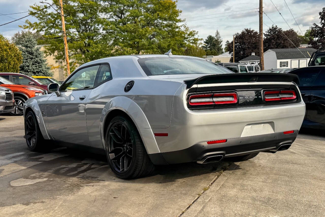 2022 Dodge Challenger R/T Scat Pack Widebody RWD