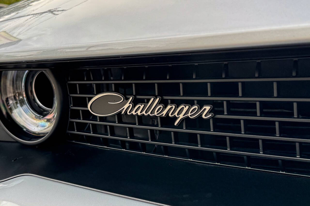 2022 Dodge Challenger R/T Scat Pack Widebody RWD