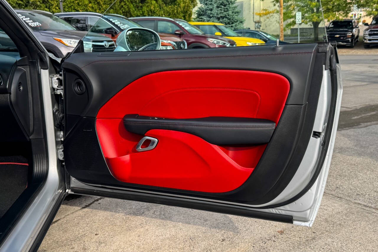 2022 Dodge Challenger R/T Scat Pack Widebody RWD