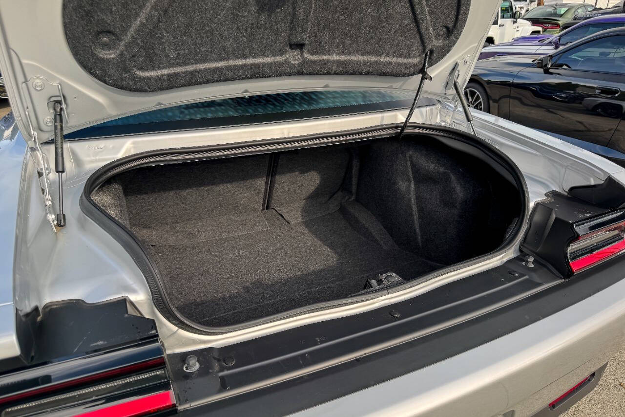 2022 Dodge Challenger R/T Scat Pack Widebody RWD