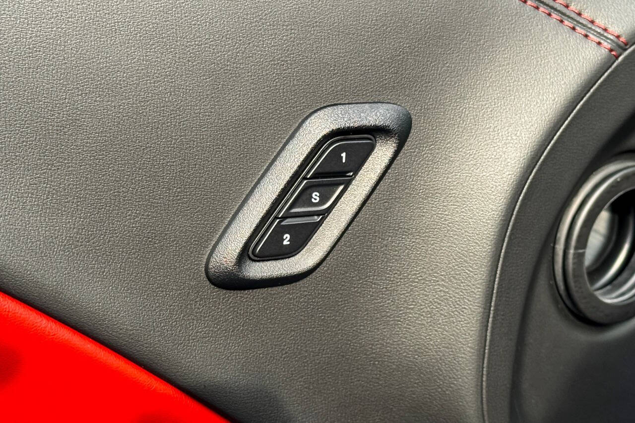 2022 Dodge Challenger R/T Scat Pack Widebody RWD