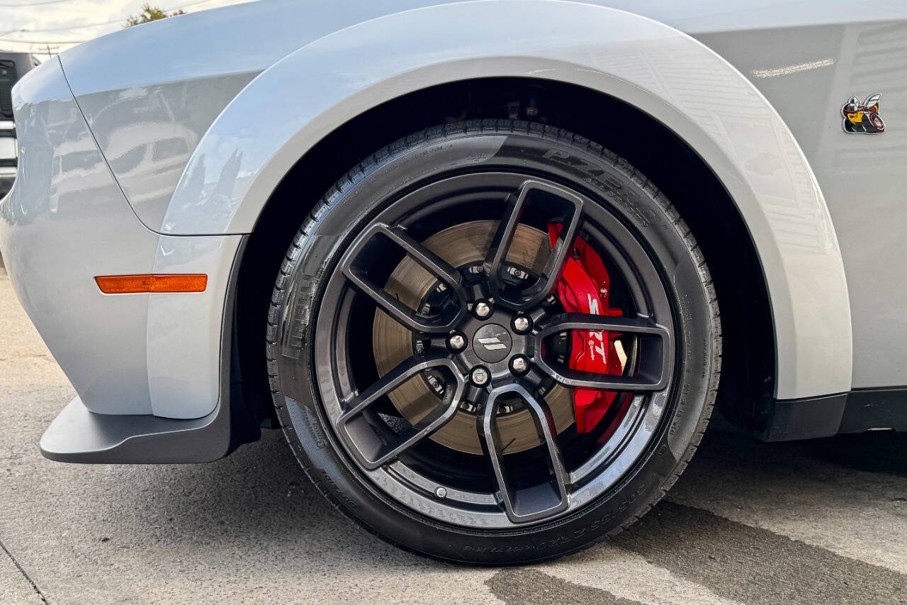 2022 Dodge Challenger R/T Scat Pack Widebody RWD