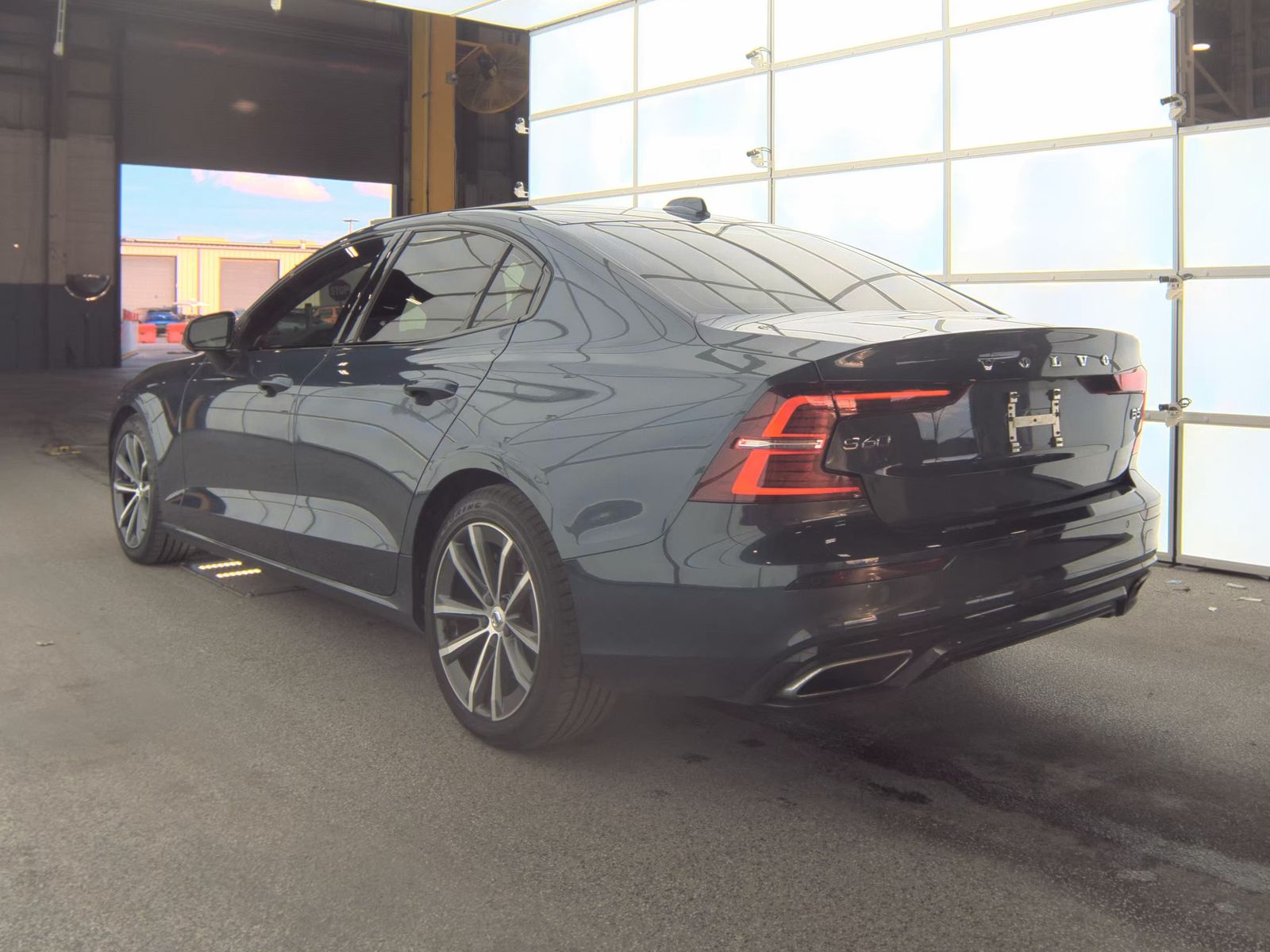 2022 Volvo S60 B5 Inscription FWD