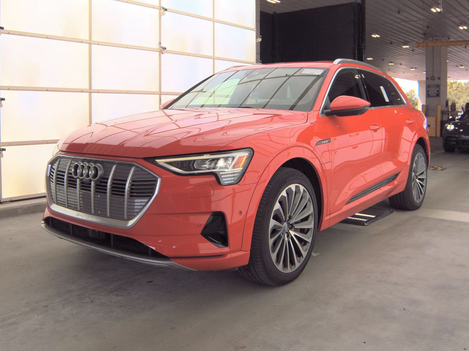 2019 Audi e-tron Prestige