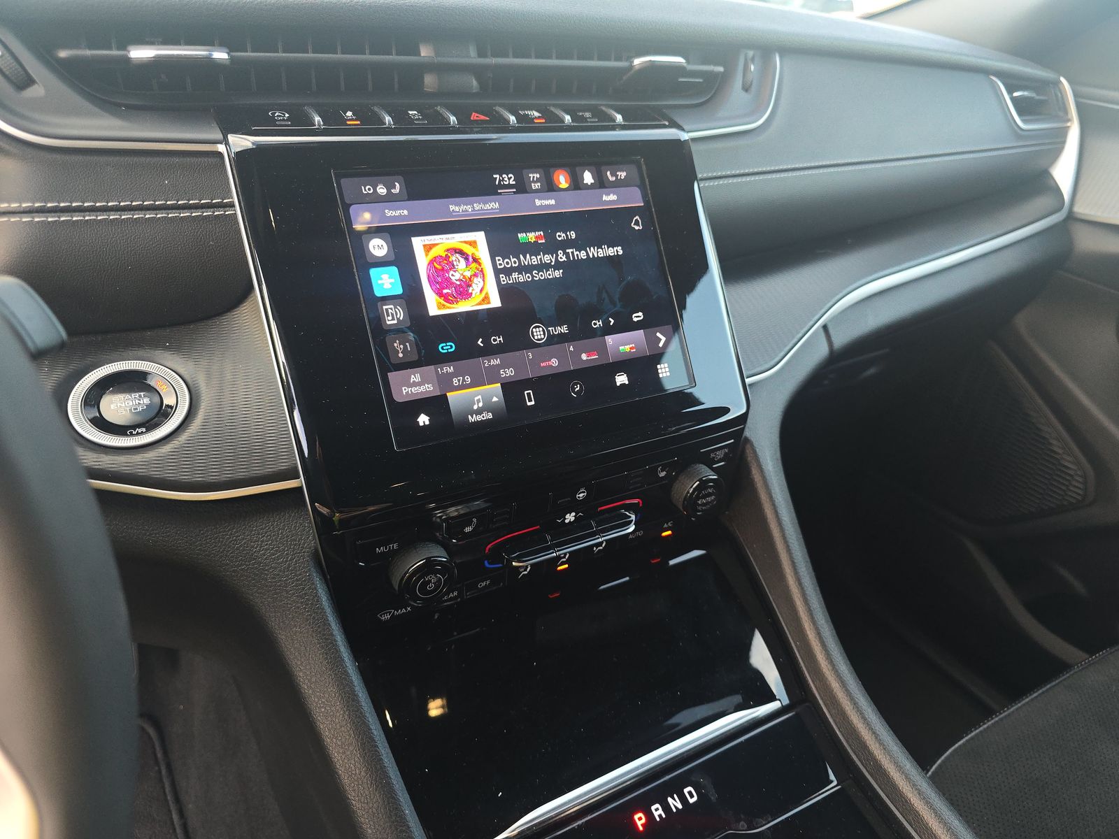 2024 Jeep Grand Cherokee Altitude AWD