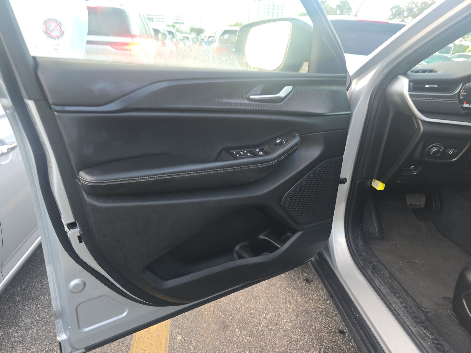 2024 Jeep Grand Cherokee Altitude AWD