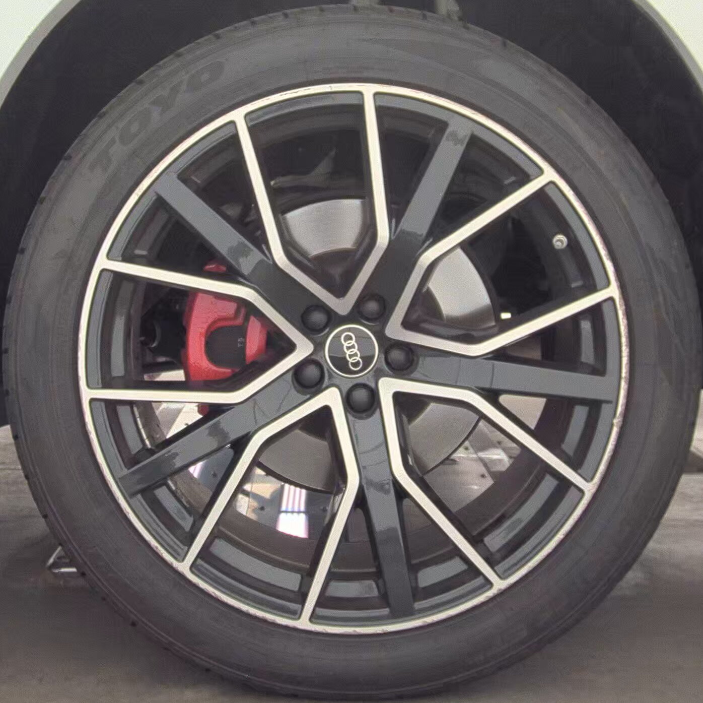 2023 Audi Q8 Premium Plus AWD