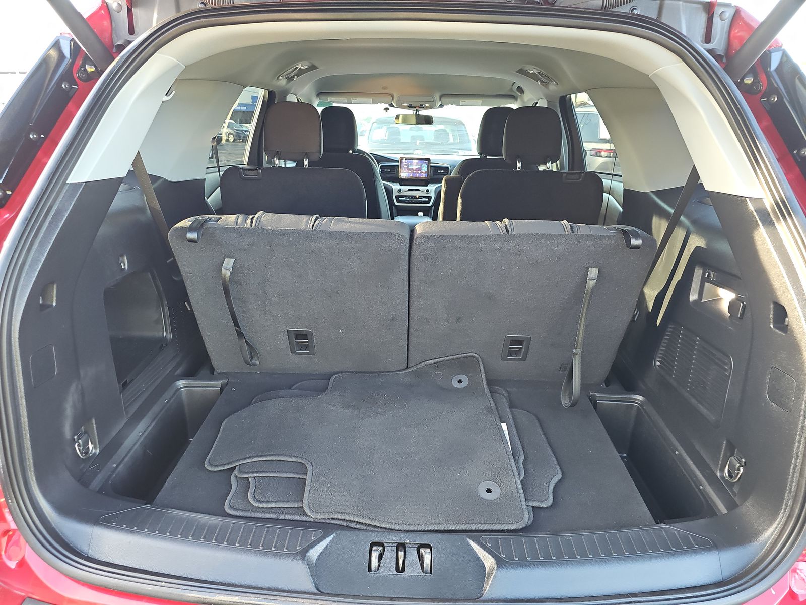 2022 Ford Explorer XLT FWD