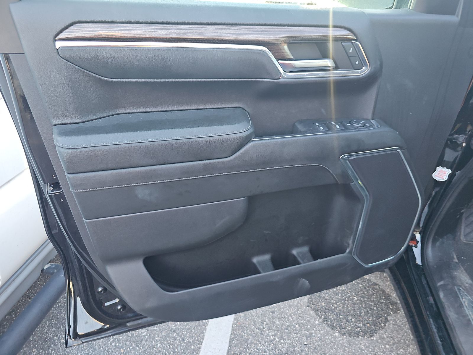 2024 Chevrolet Silverado 1500 LT RWD