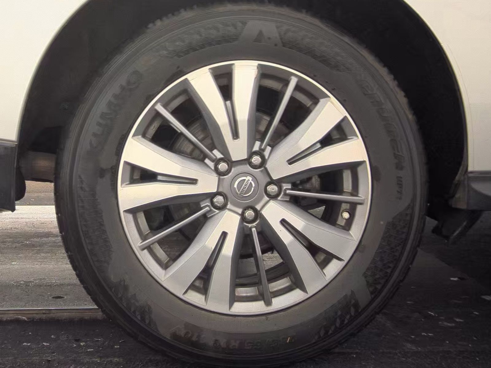 2020 Nissan Pathfinder SV AWD