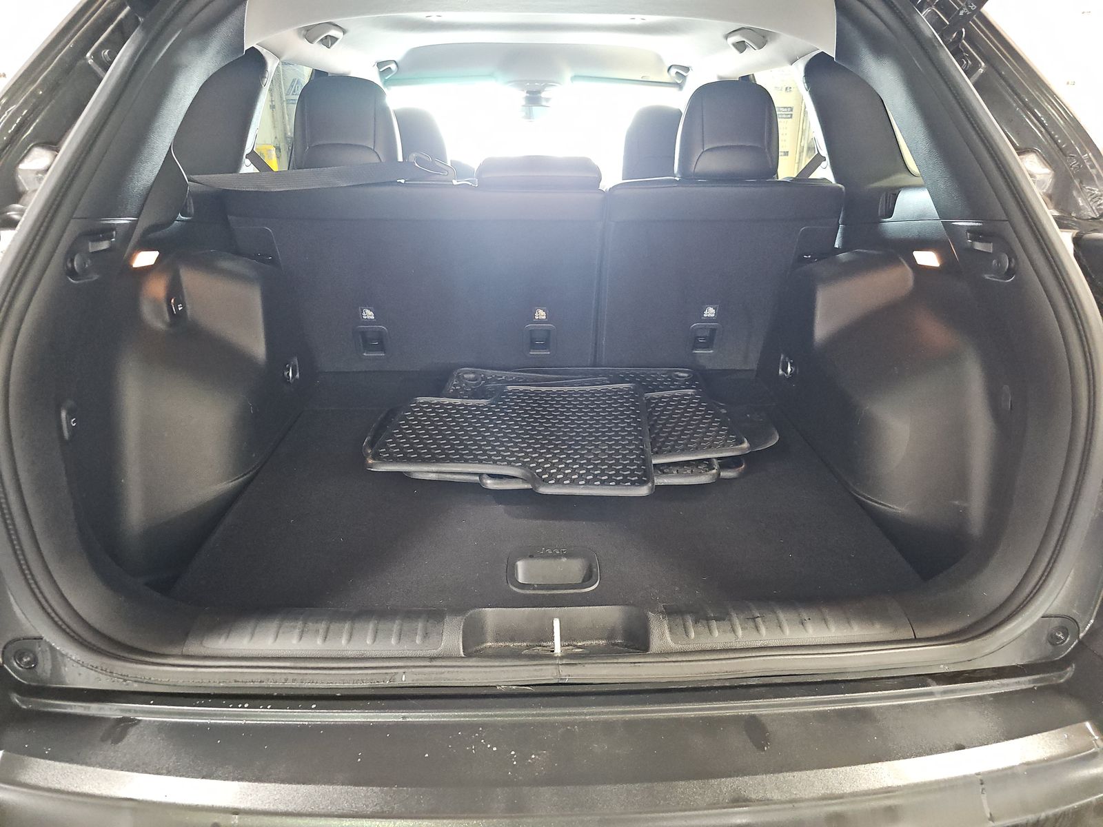 2022 Jeep Cherokee Trailhawk AWD