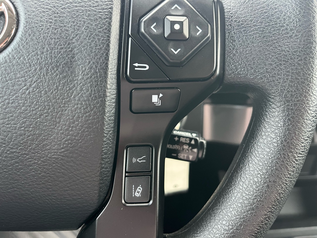 2023 Toyota Tacoma SR RWD