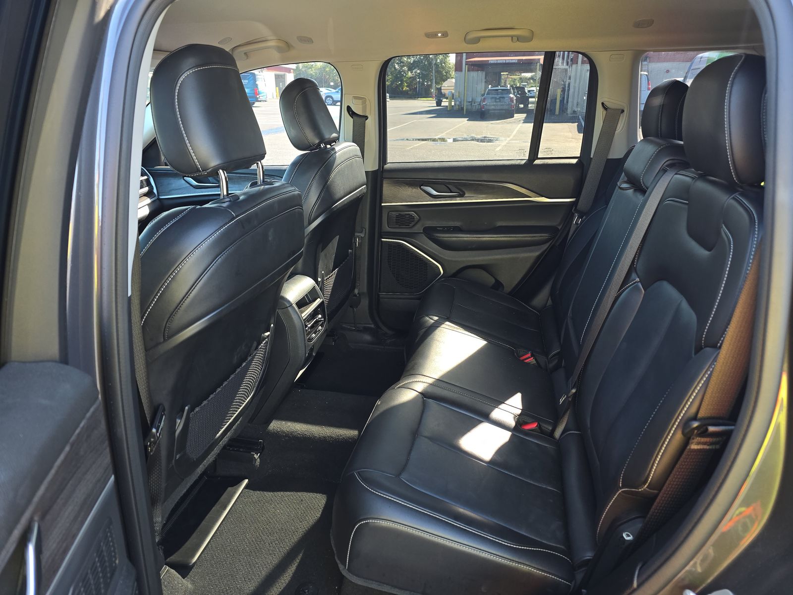 2022 Jeep Grand Cherokee Limited RWD