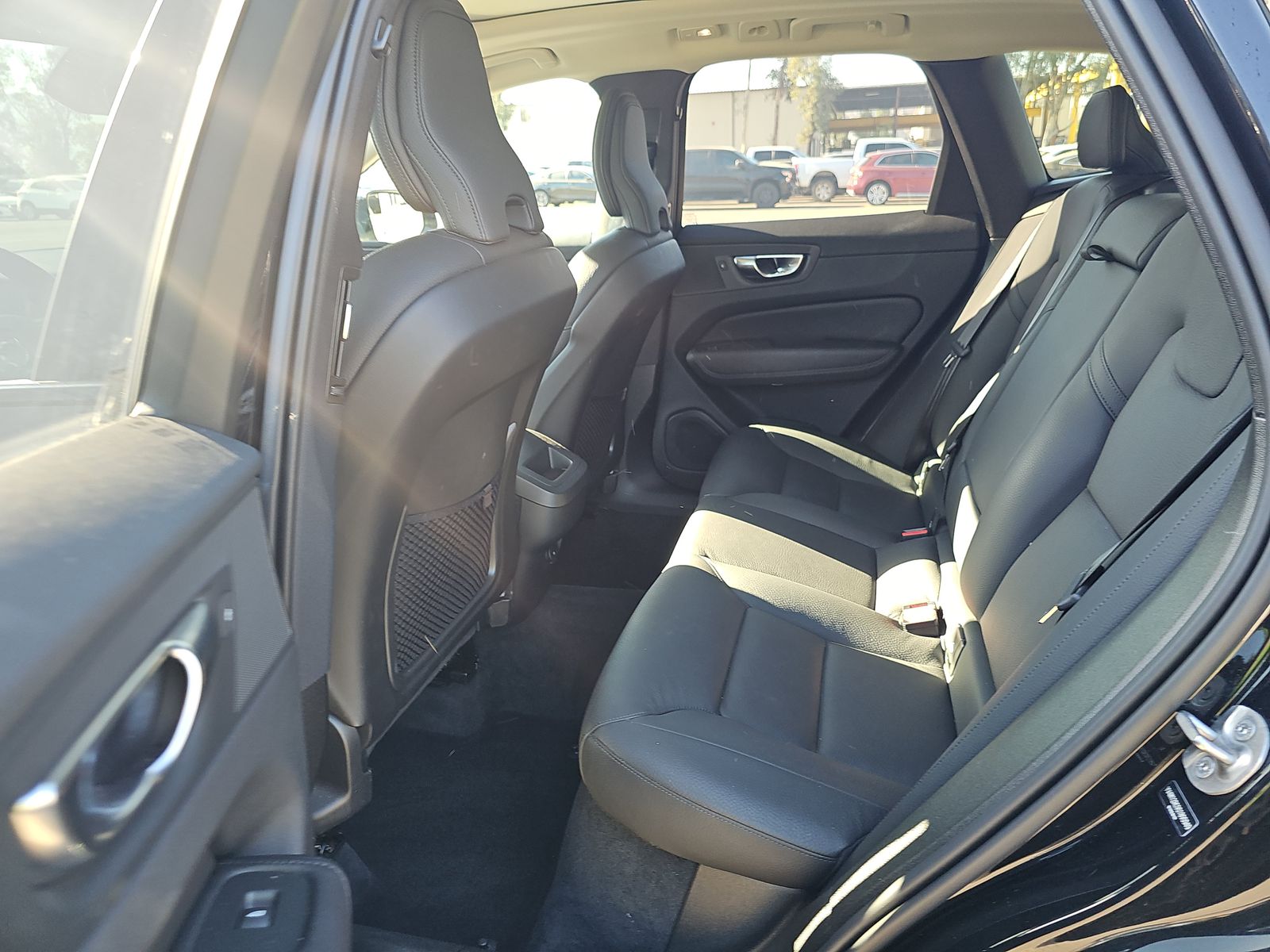 2025 Volvo XC60 B5 Plus AWD