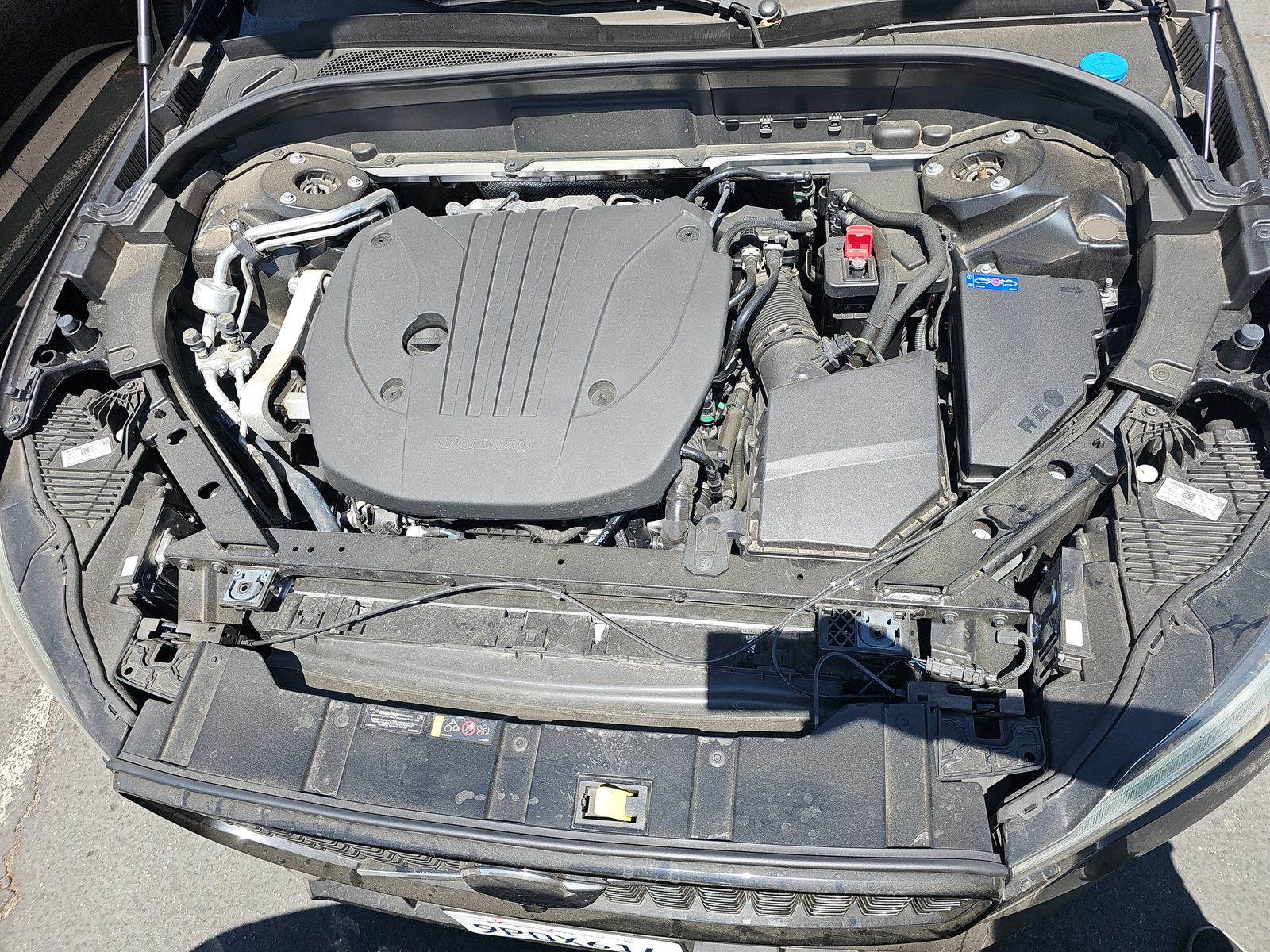 2025 Volvo XC60 B5 Plus AWD