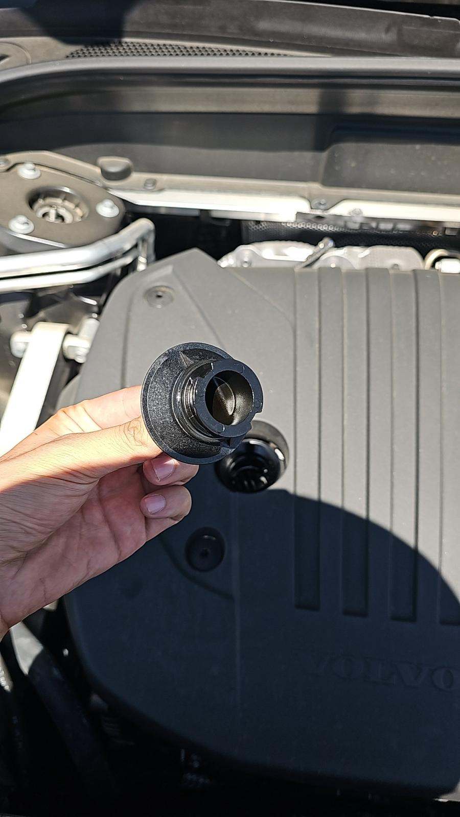 2025 Volvo XC60 B5 Plus AWD