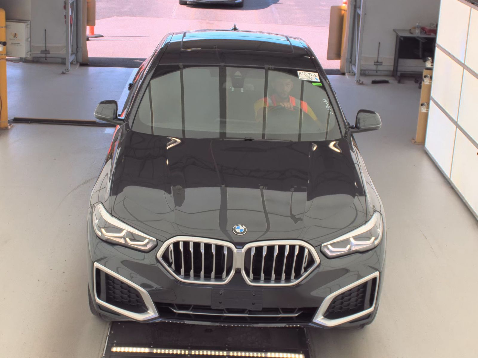 2022 BMW X6 xDrive40i AWD