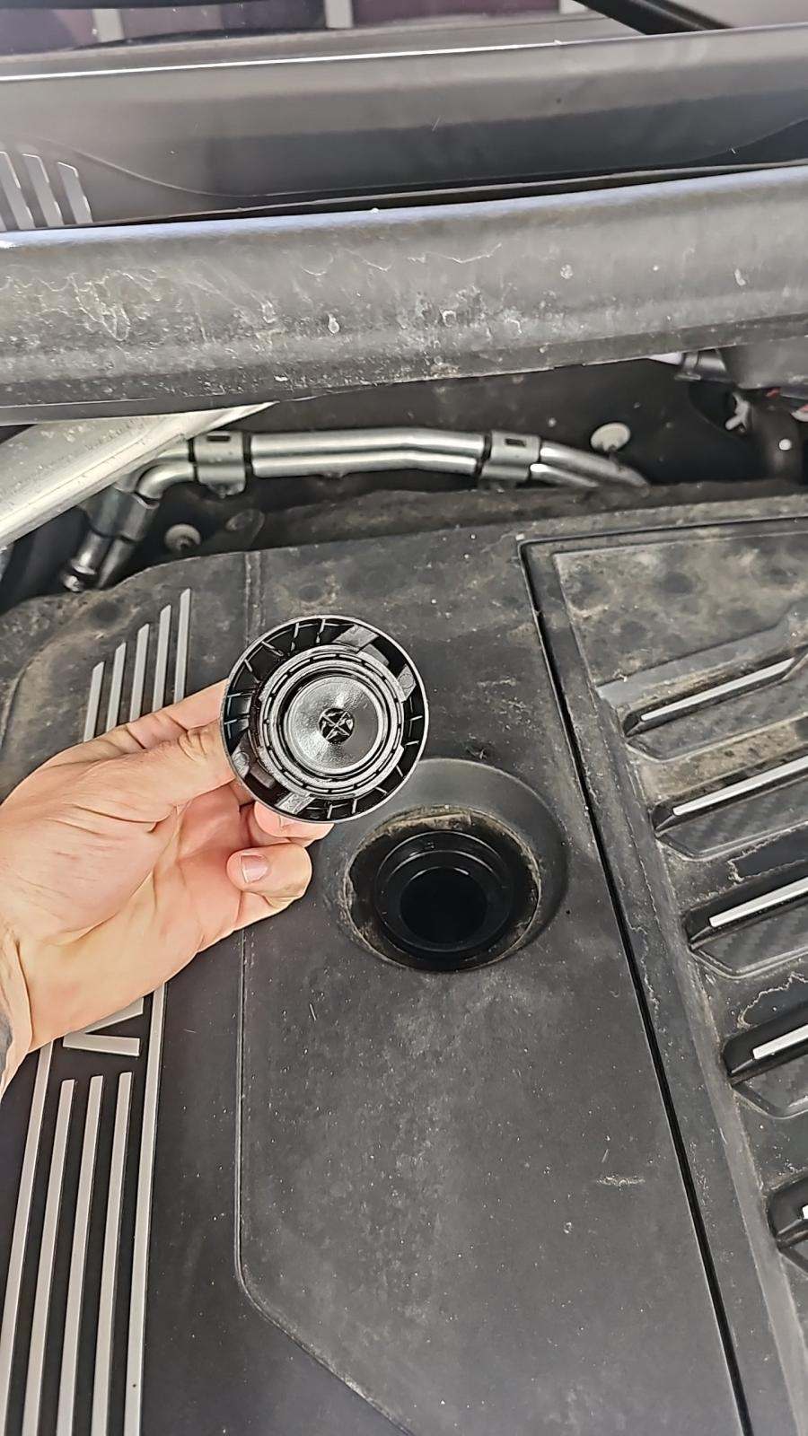 2022 BMW X6 xDrive40i AWD