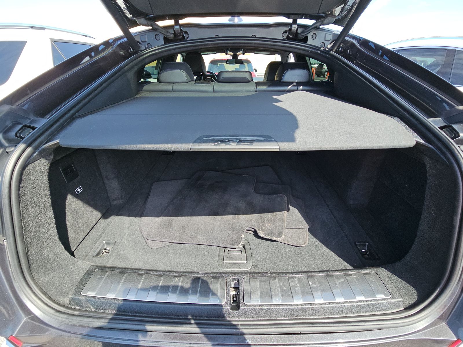 2022 BMW X6 xDrive40i AWD