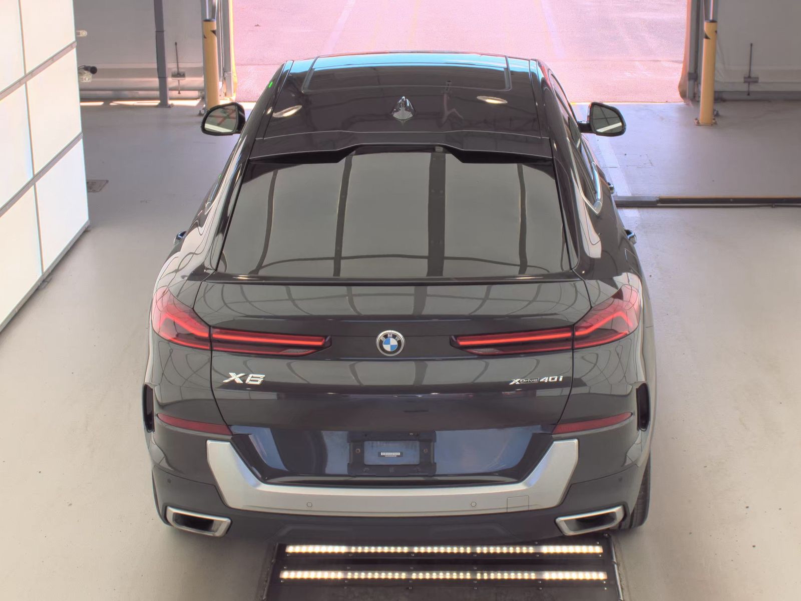 2022 BMW X6 xDrive40i AWD