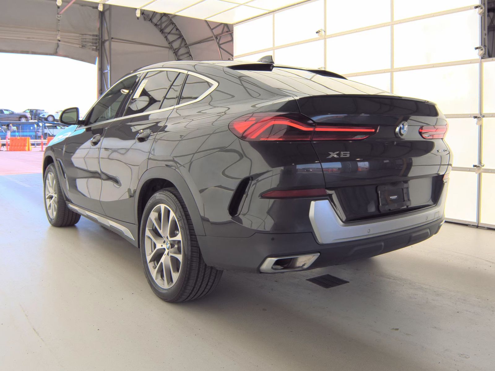 2022 BMW X6 xDrive40i AWD