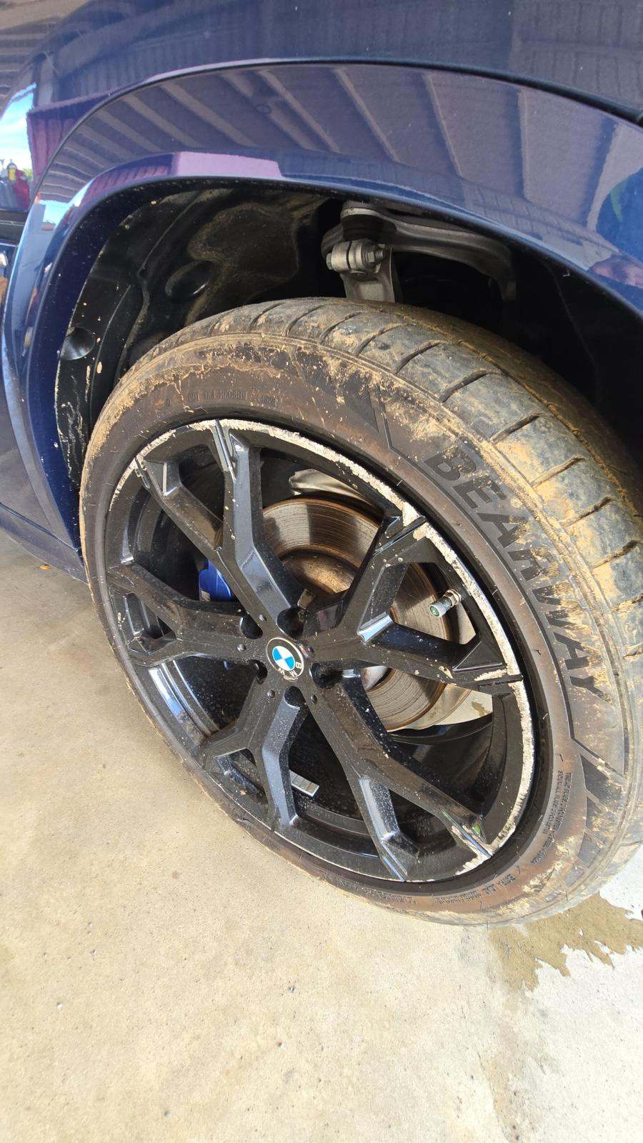 2023 BMW X6 xDrive40i AWD