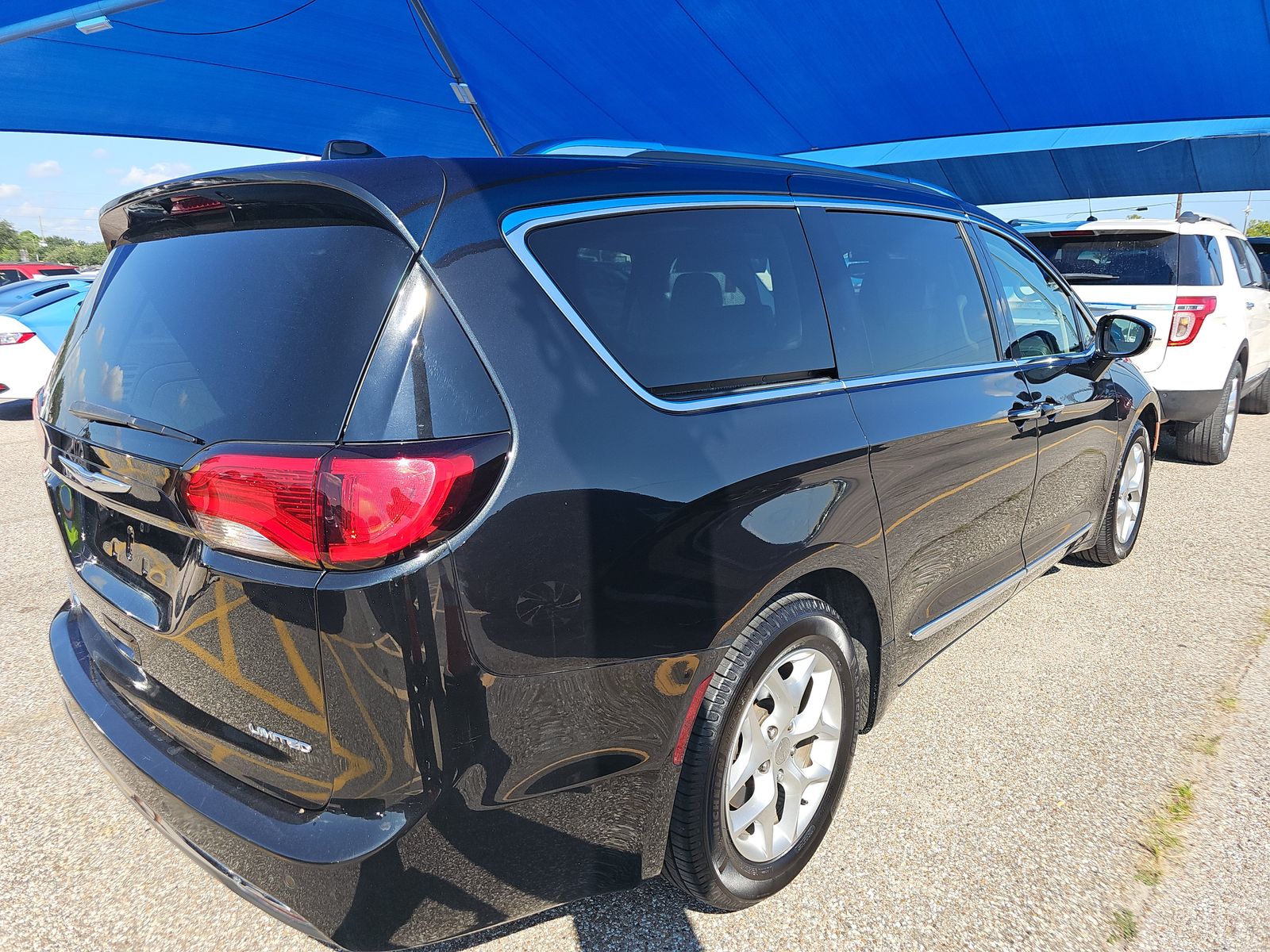 2020 Chrysler Pacifica Limited FWD