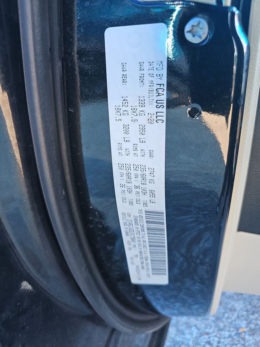 2020 Chrysler Pacifica Limited FWD