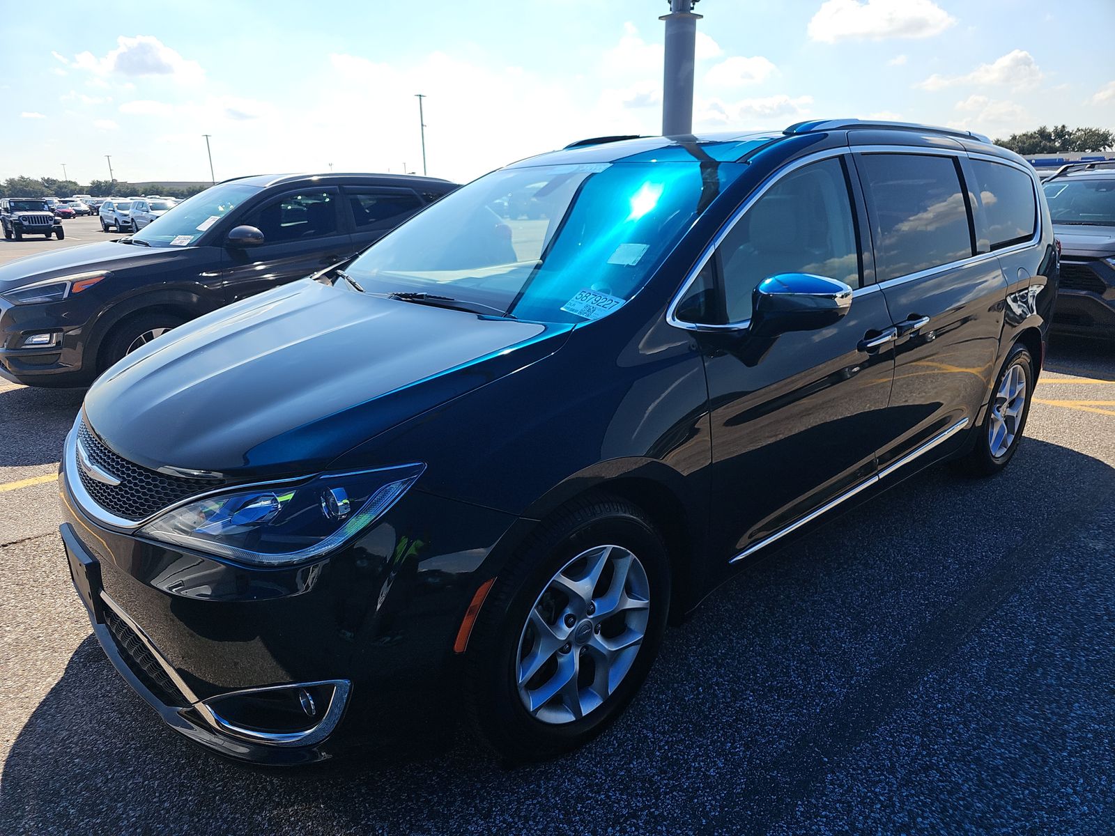 2020 Chrysler Pacifica Limited FWD