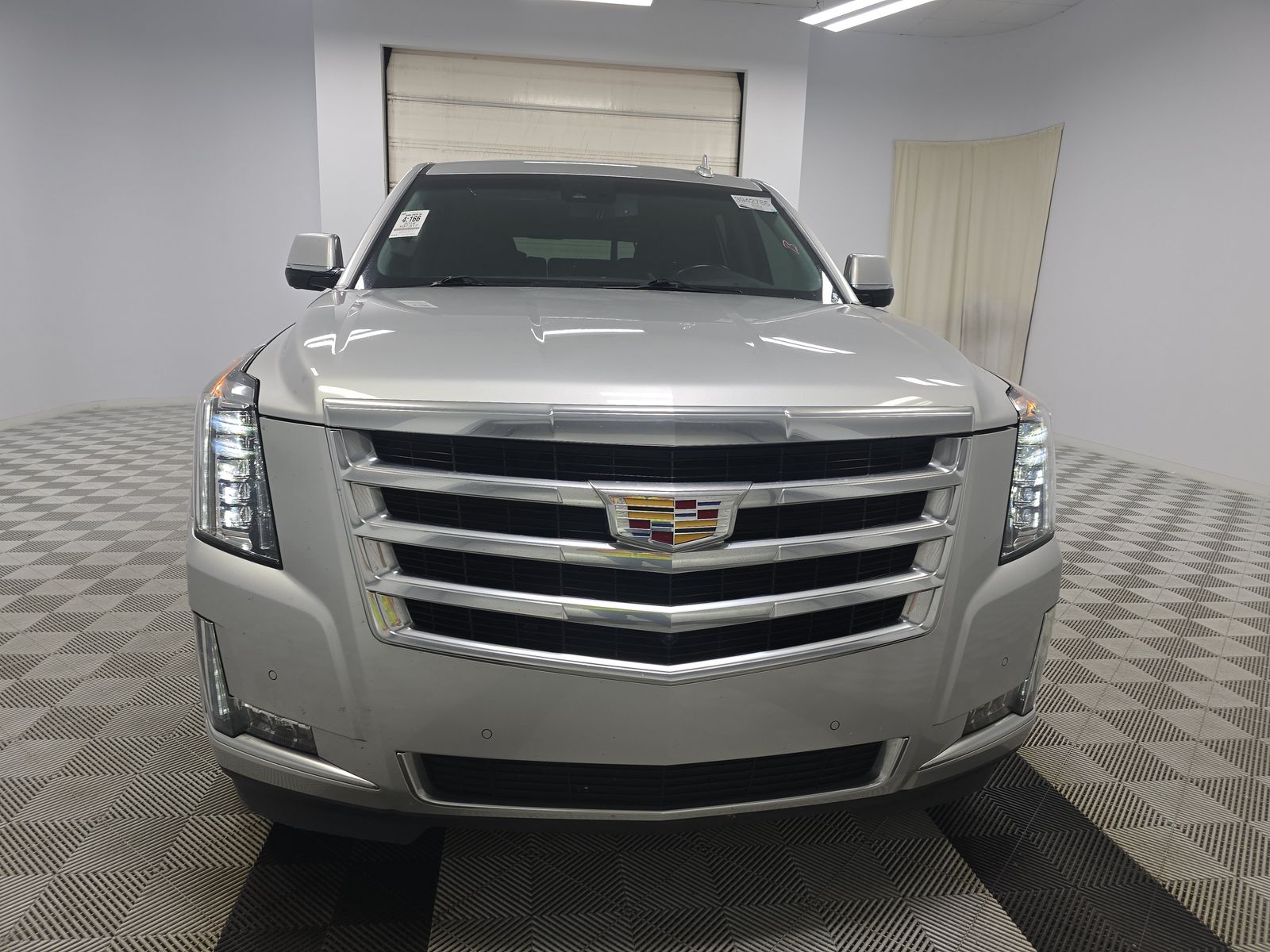 2016 Cadillac Escalade Luxury RWD