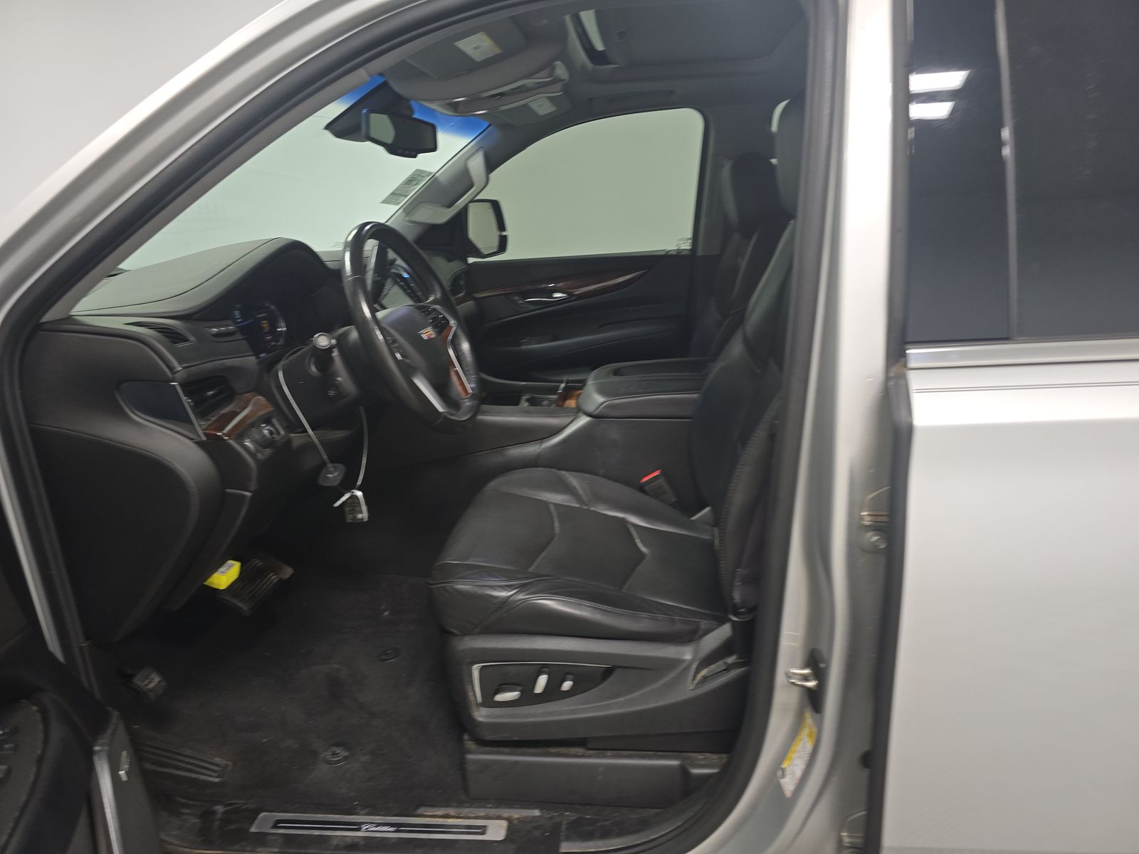 2016 Cadillac Escalade Luxury RWD