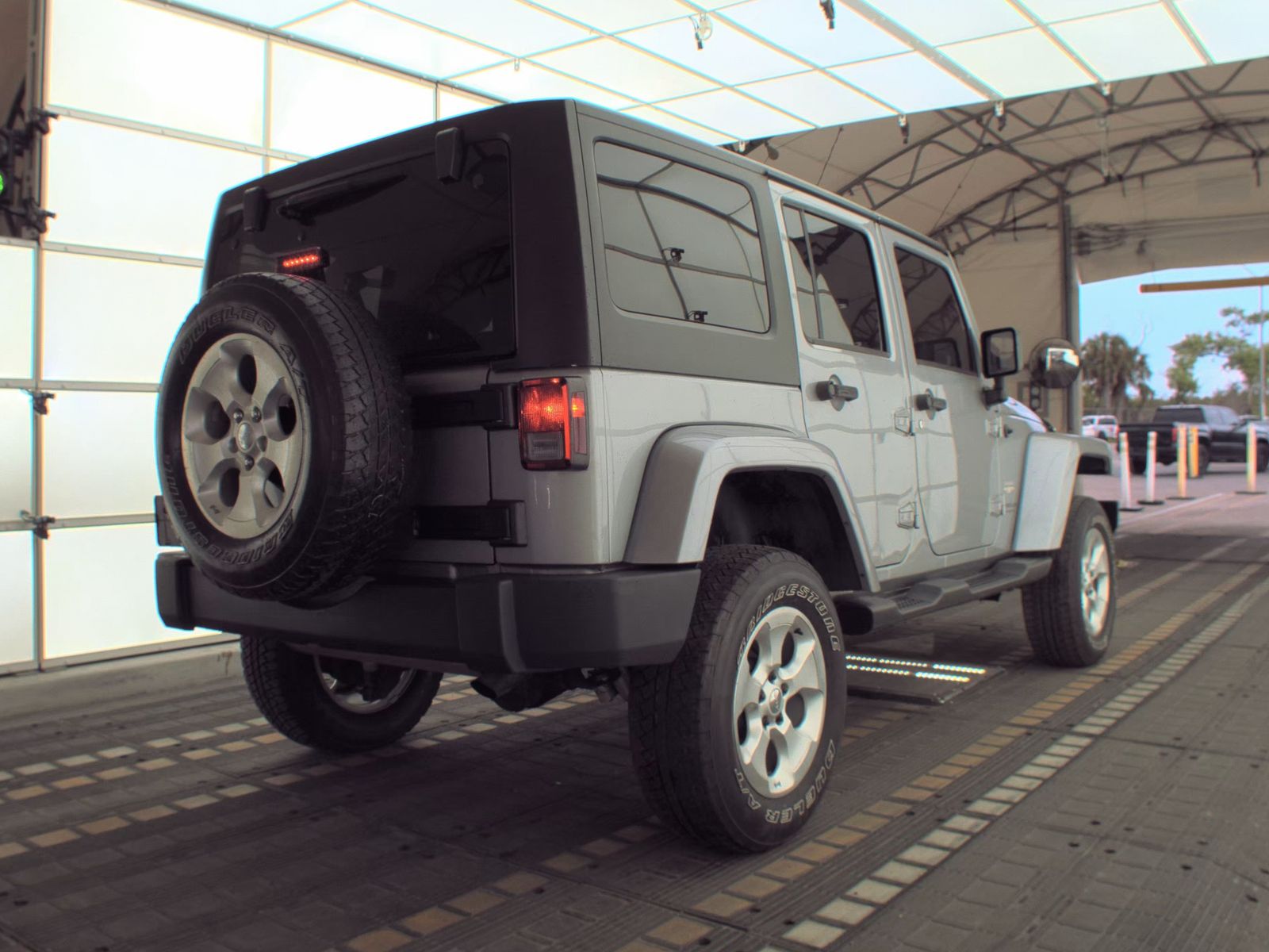 2013 Jeep Wrangler Unlimited Sahara AWD