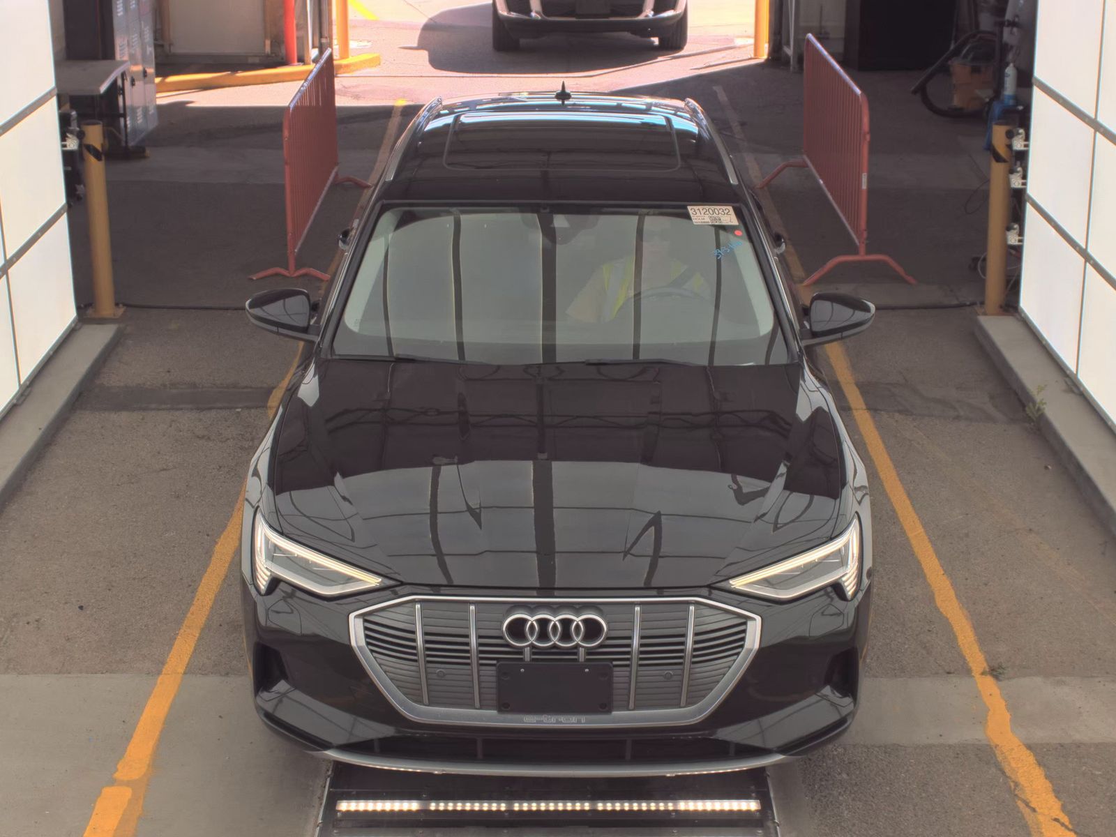 2021 Audi e-tron Premium AWD