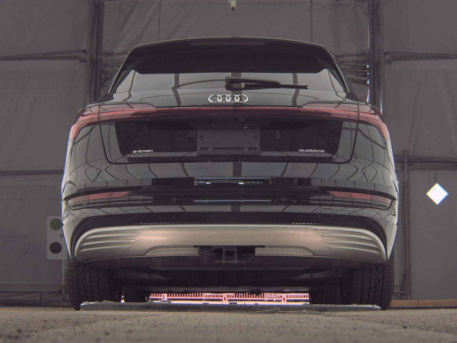 2021 Audi e-tron Premium AWD