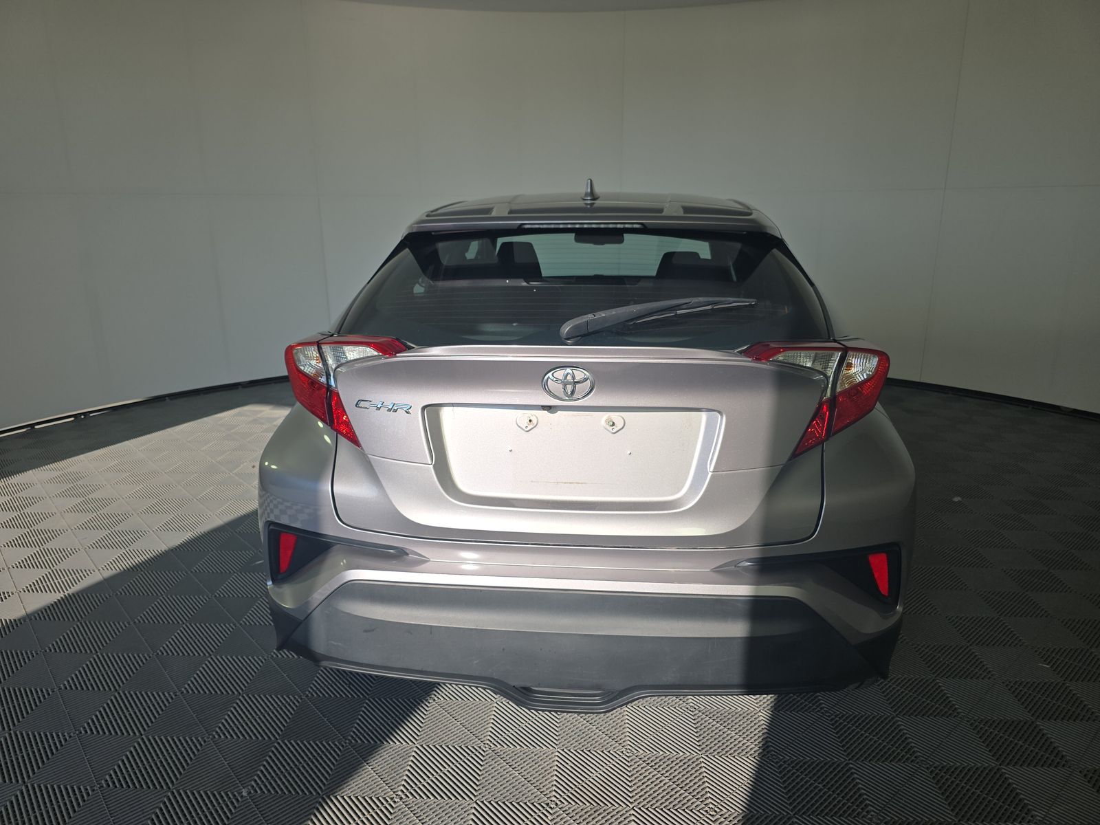 2018 Toyota C-HR XLE FWD